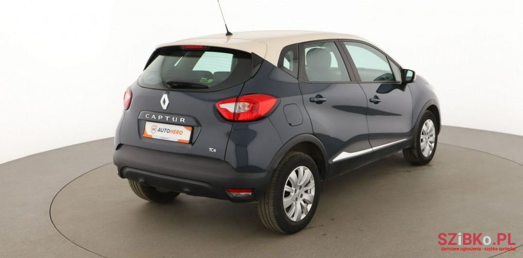 2015' Renault Captur photo #4