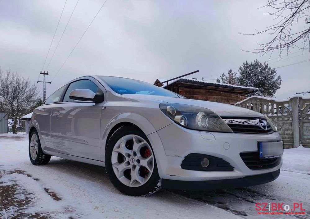 2005' Opel Astra Sport photo #2