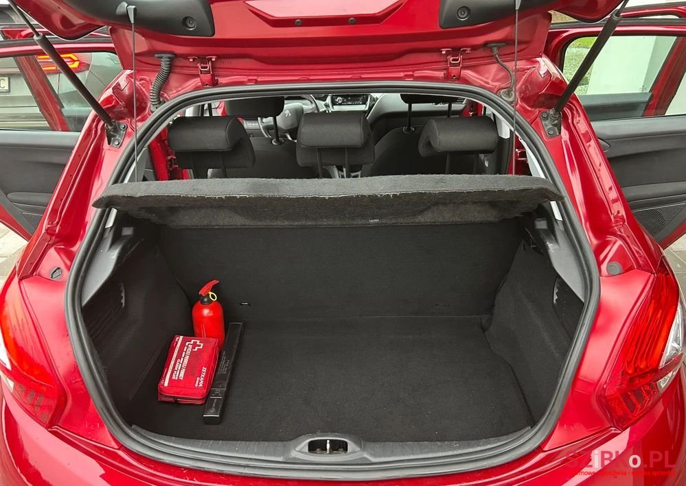 2012' Peugeot 208 1.2 Vti Access photo #4