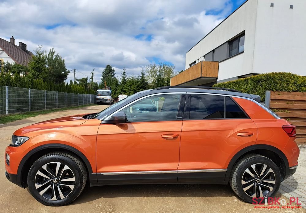 2020' Volkswagen T-Roc photo #3