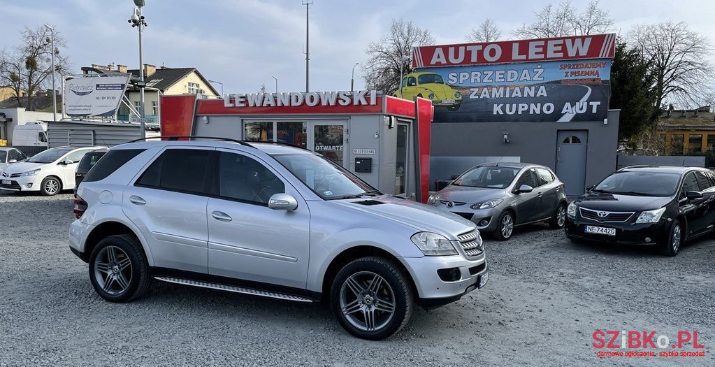 2006' Mercedes-Benz Ml photo #3