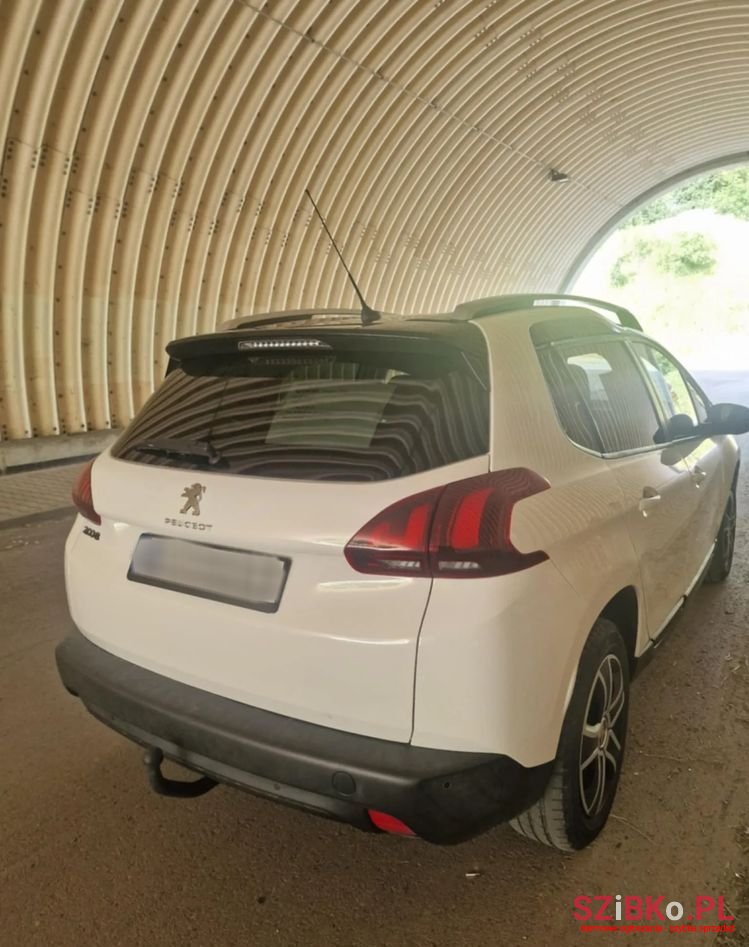 2018' Peugeot 2008 photo #2