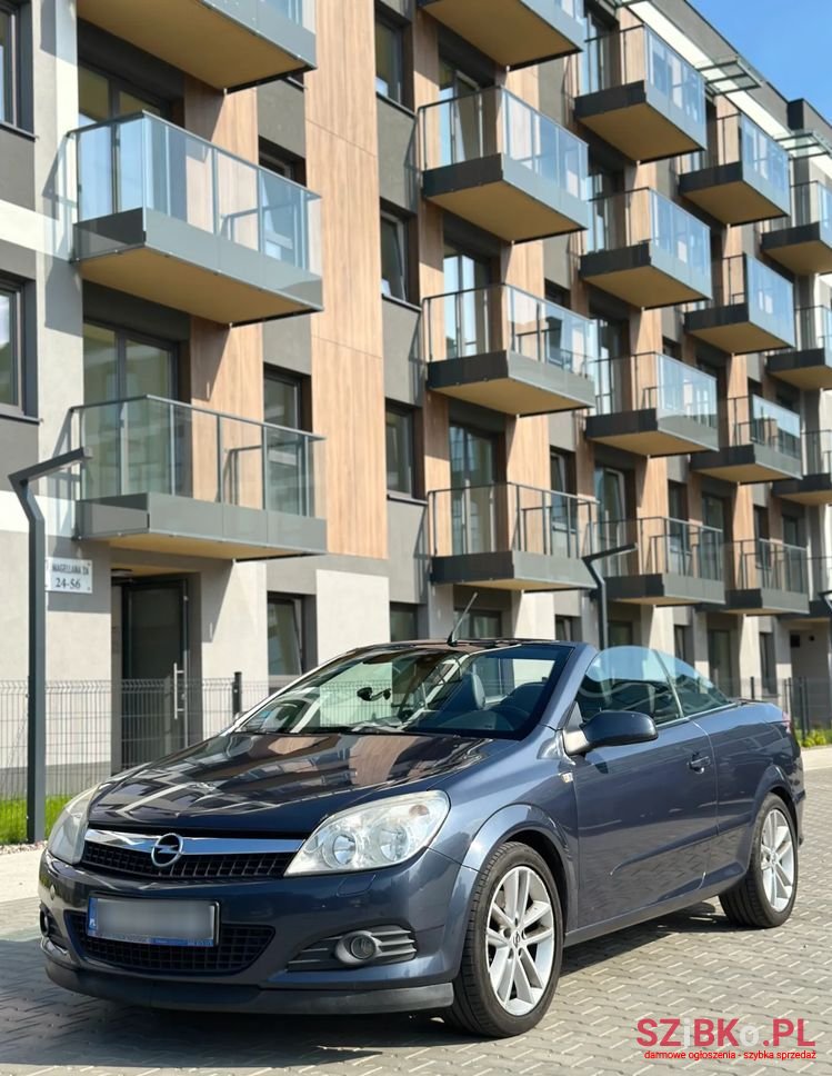 2008' Opel Astra photo #6
