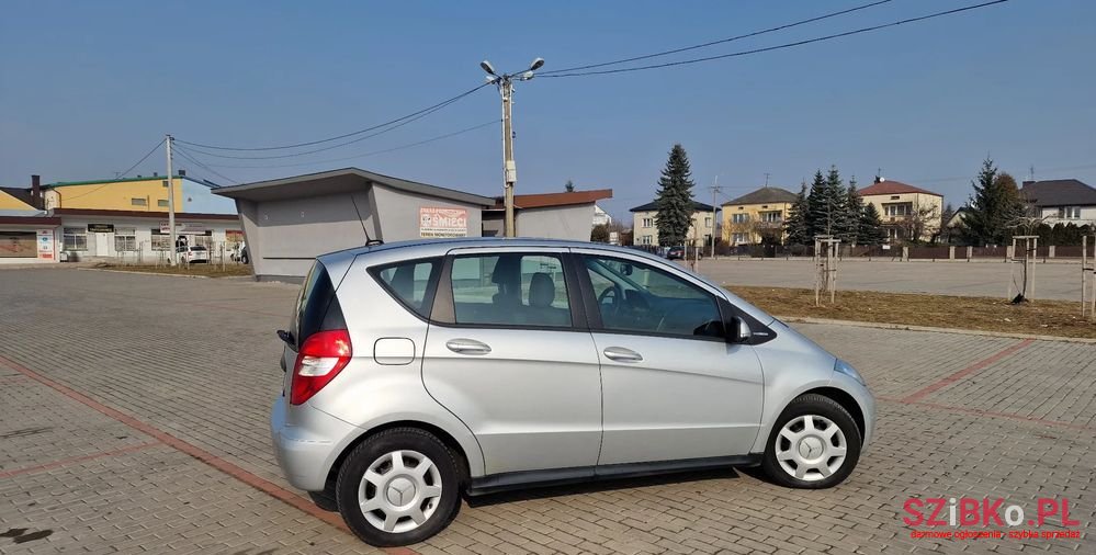 2011' Mercedes-Benz A-Class photo #6