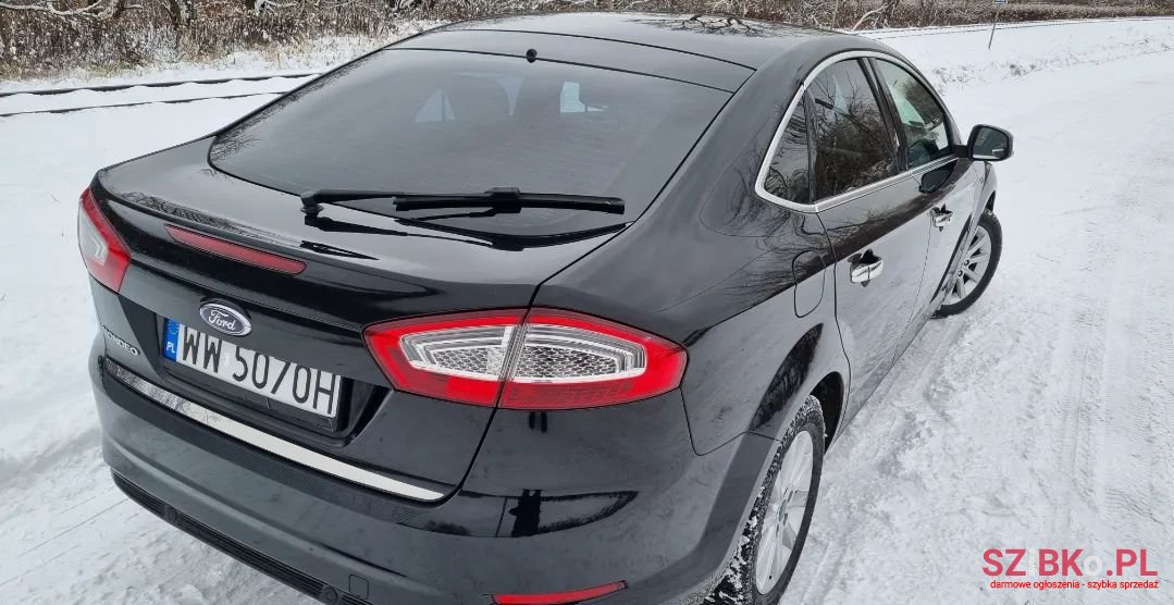 2013' Ford Mondeo photo #5