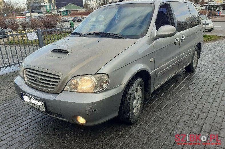 2003' Kia Carnival photo #1