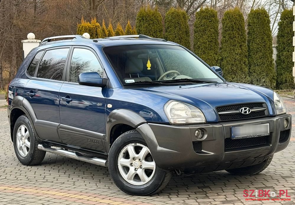 2004' Hyundai Tucson photo #1