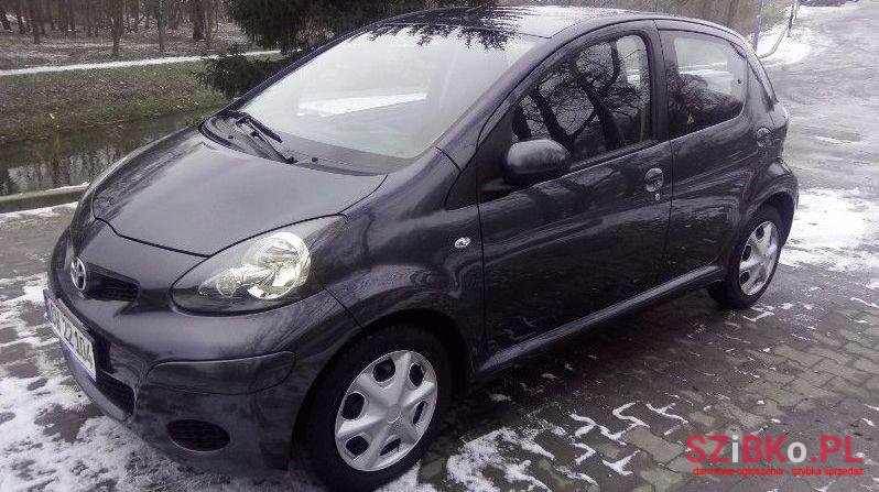 2010' Toyota Aygo photo #1