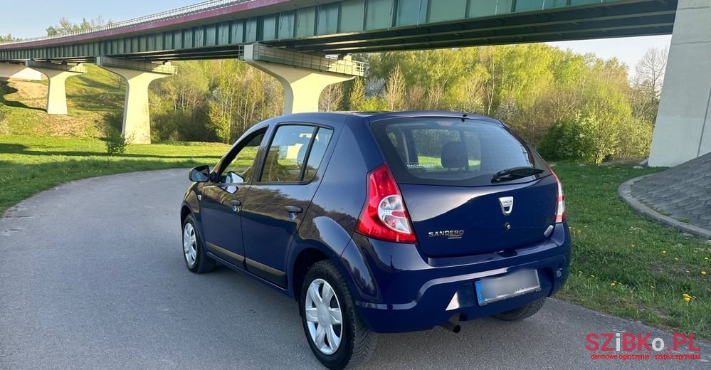 2009' Dacia Sandero 1.2 16V photo #6