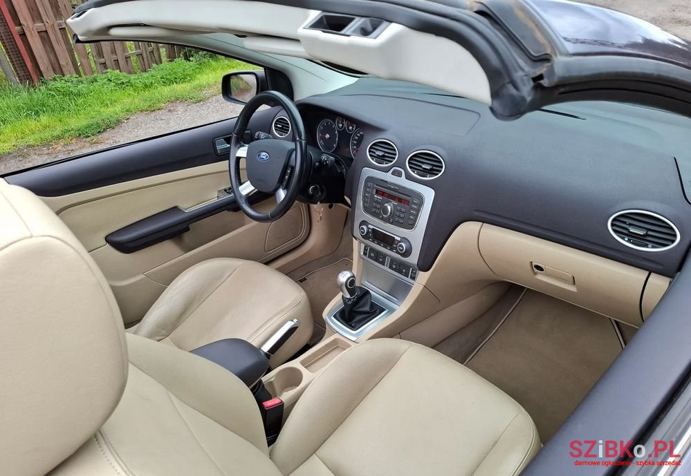 2007' Ford Focus Cc 2.0 Titanium photo #6