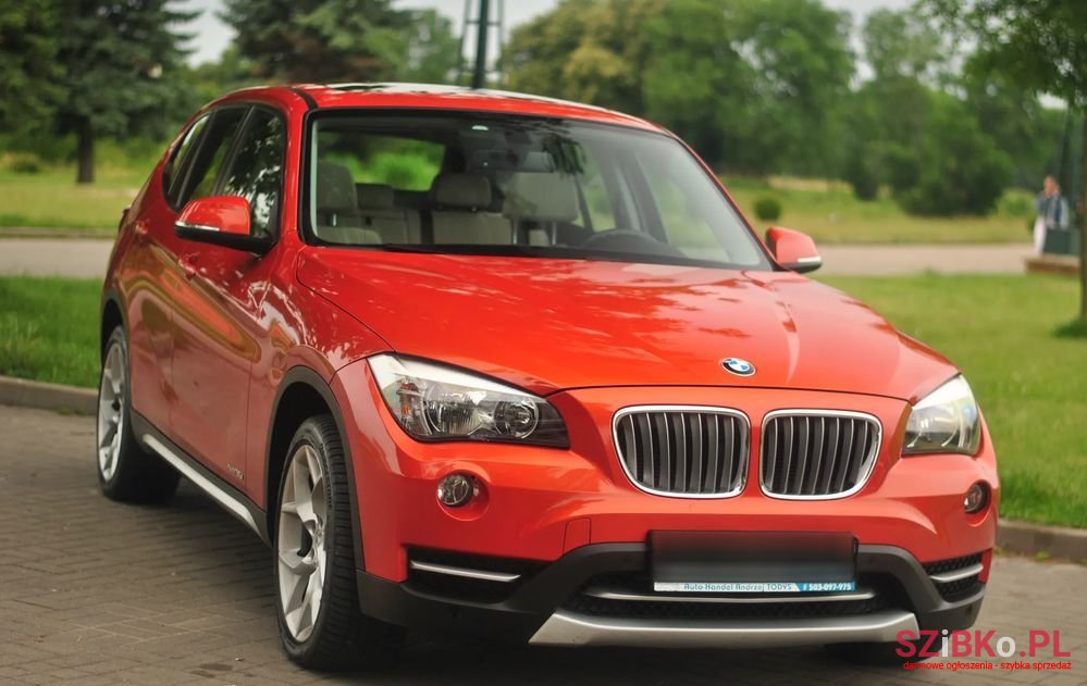 2013' BMW X1 Xdrive photo #2