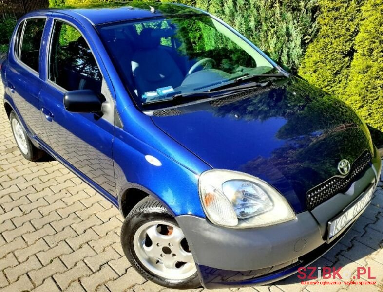 2000' Toyota Yaris photo #2