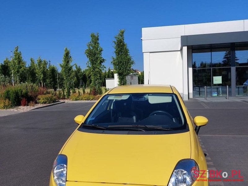 2009' Fiat Grande Punto photo #2