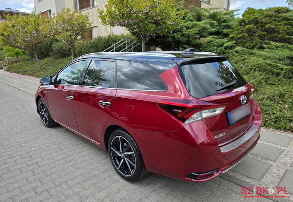 2018' Toyota Auris photo #5