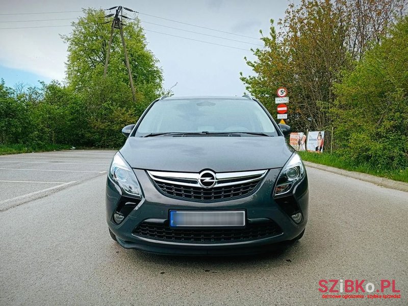 2013' Opel Zafira 1.4 T Cosmo photo #1