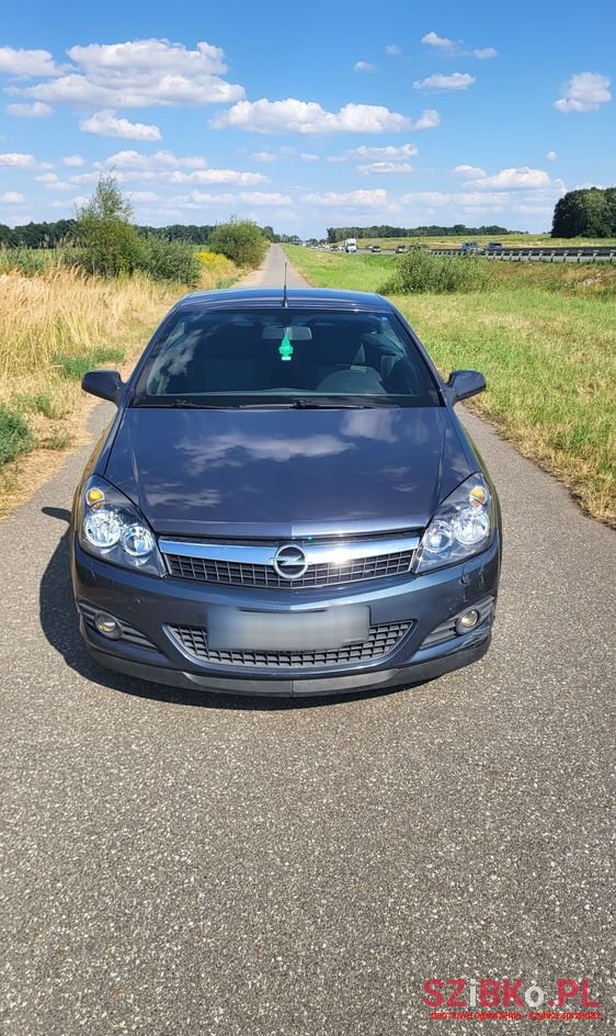 2007' Opel Astra 1.9 Cdti Cosmo photo #5