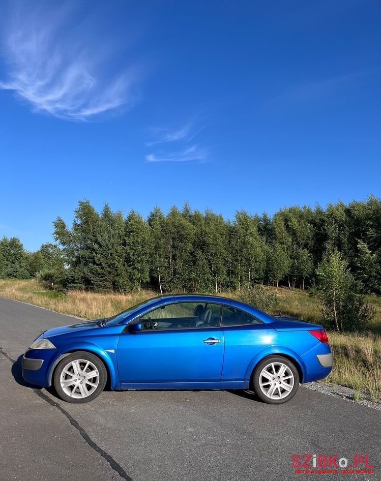 2005' Renault Megane photo #3