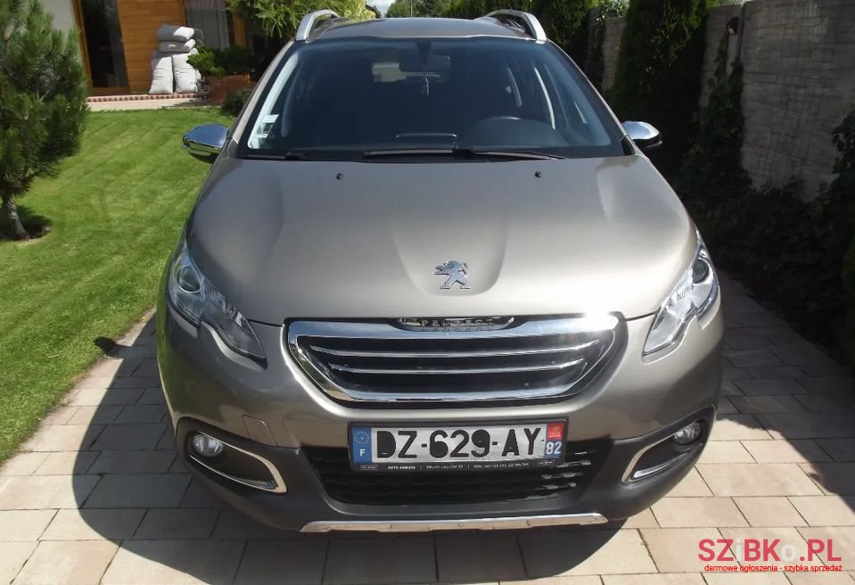 2016' Peugeot 2008 photo #6