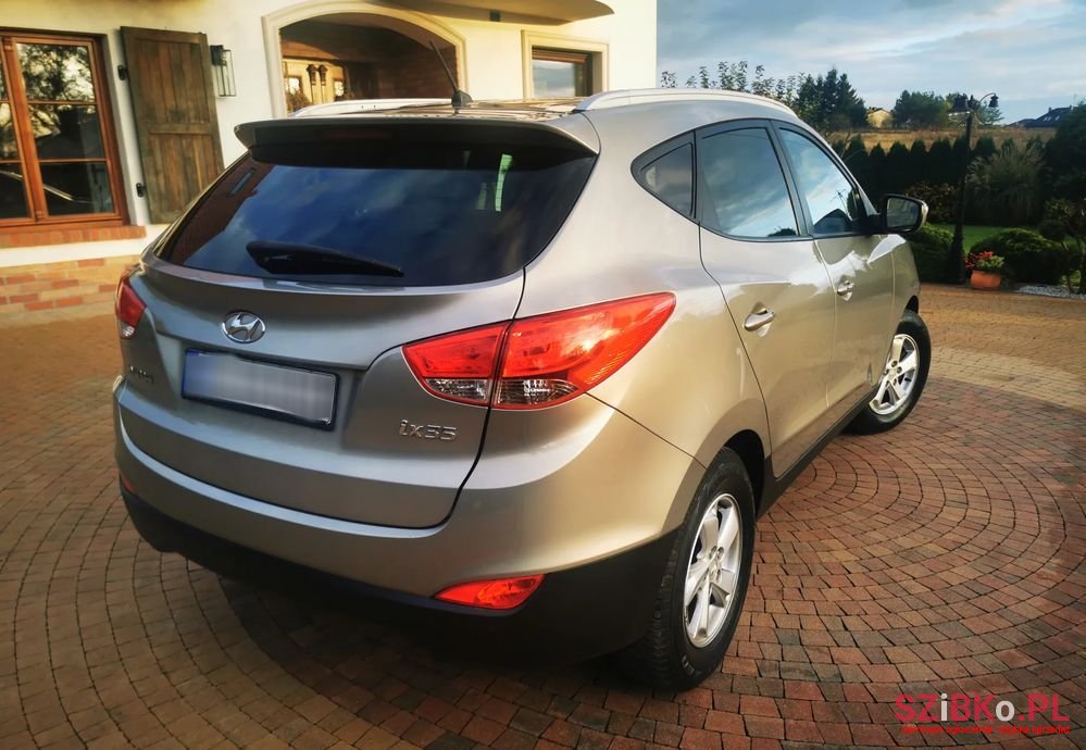 2010' Hyundai ix35 photo #2