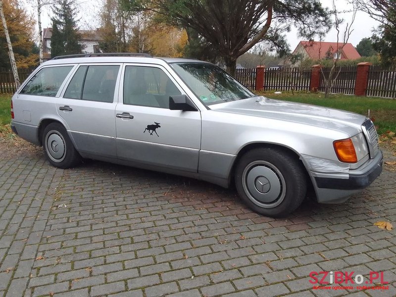 1991' Mercedes-Benz W124 photo #1