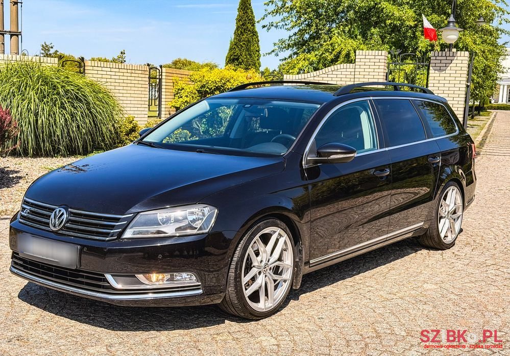 2014' Volkswagen Passat photo #2