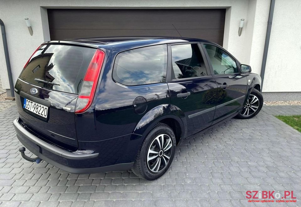 2005' Ford Focus photo #3