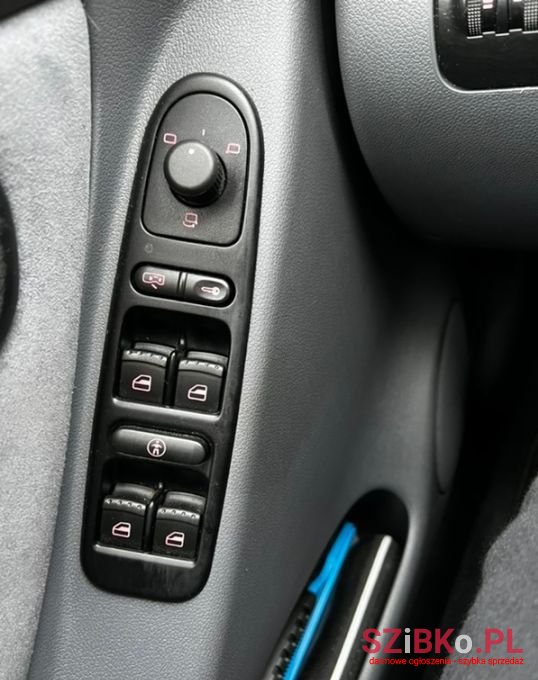 1999' SEAT Toledo photo #6