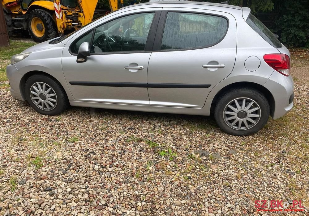 2009' Peugeot 207 1.4 Trendy photo #3