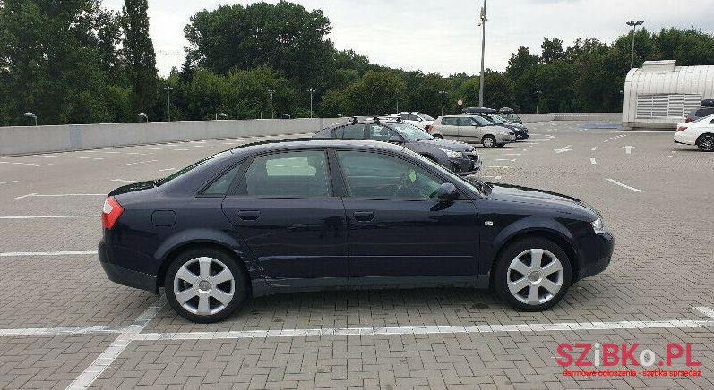 2001' Audi A4 photo #1