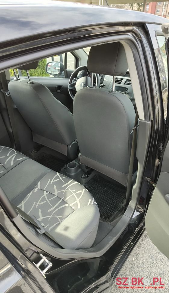 2013' Chevrolet Spark 1.0 Base photo #6