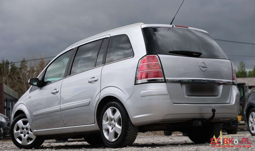 2007' Opel Zafira photo #3