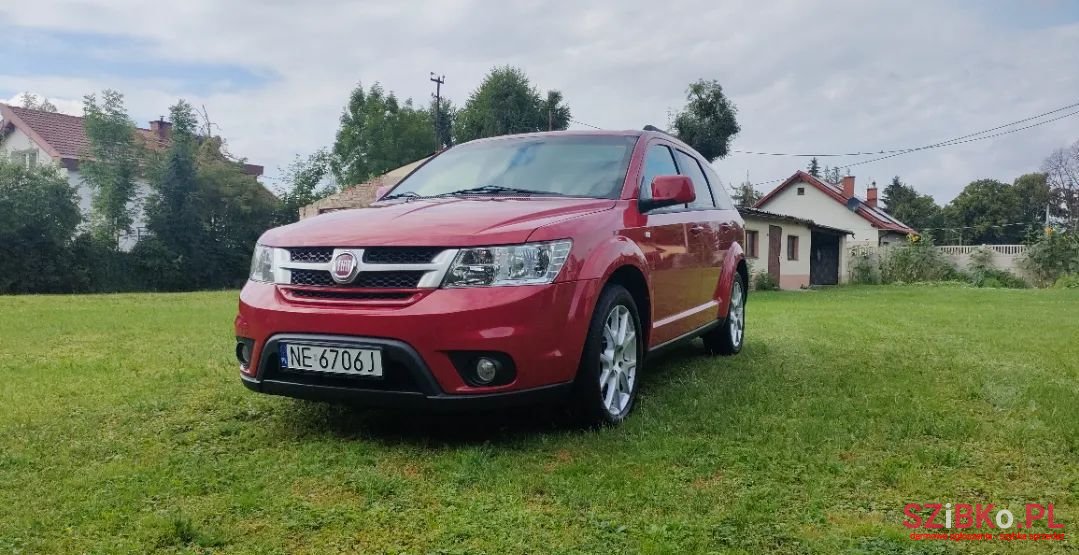 2012' Fiat Freemont photo #4