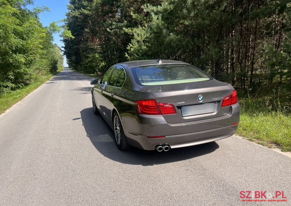 2012' BMW 5 Series 525D Xdrive photo #5