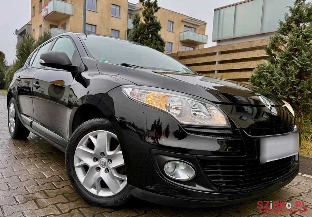 2012' Renault Megane 1.6 16V Generation photo #1