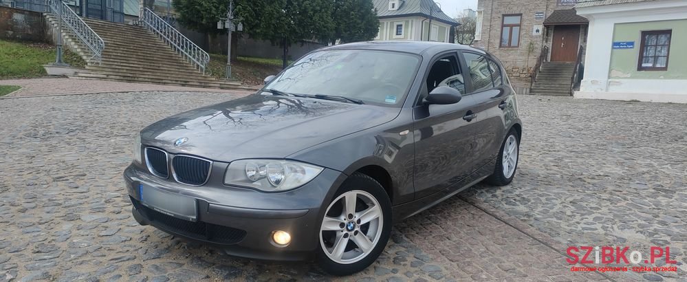 2006' BMW 1 Series 116I photo #5