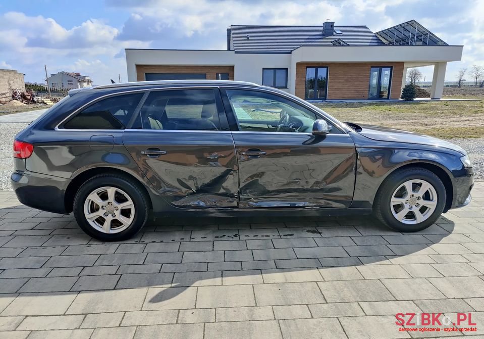 2010' Audi A4 photo #6