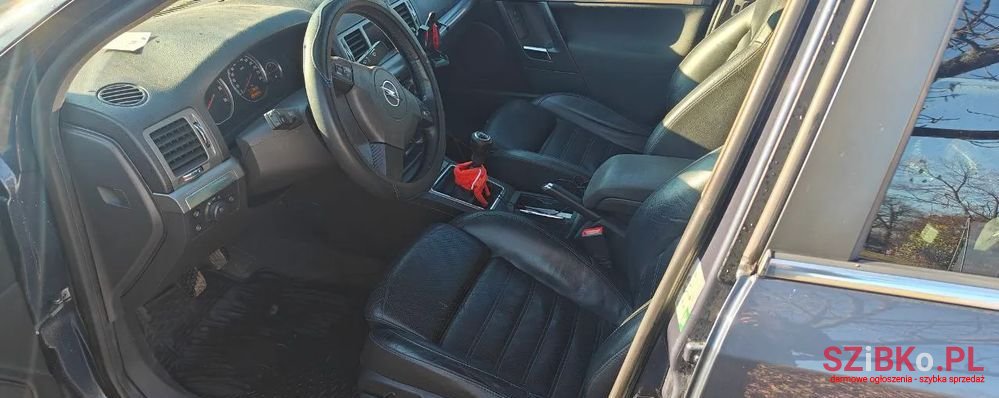 2005' Opel Vectra photo #1