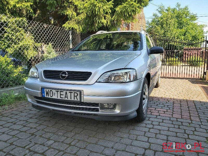 2005' Opel Astra photo #1