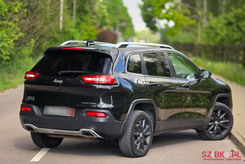 2015' Jeep Cherokee photo #3
