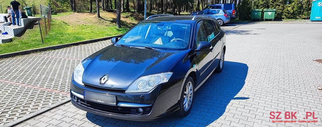 2010' Renault Laguna photo #1