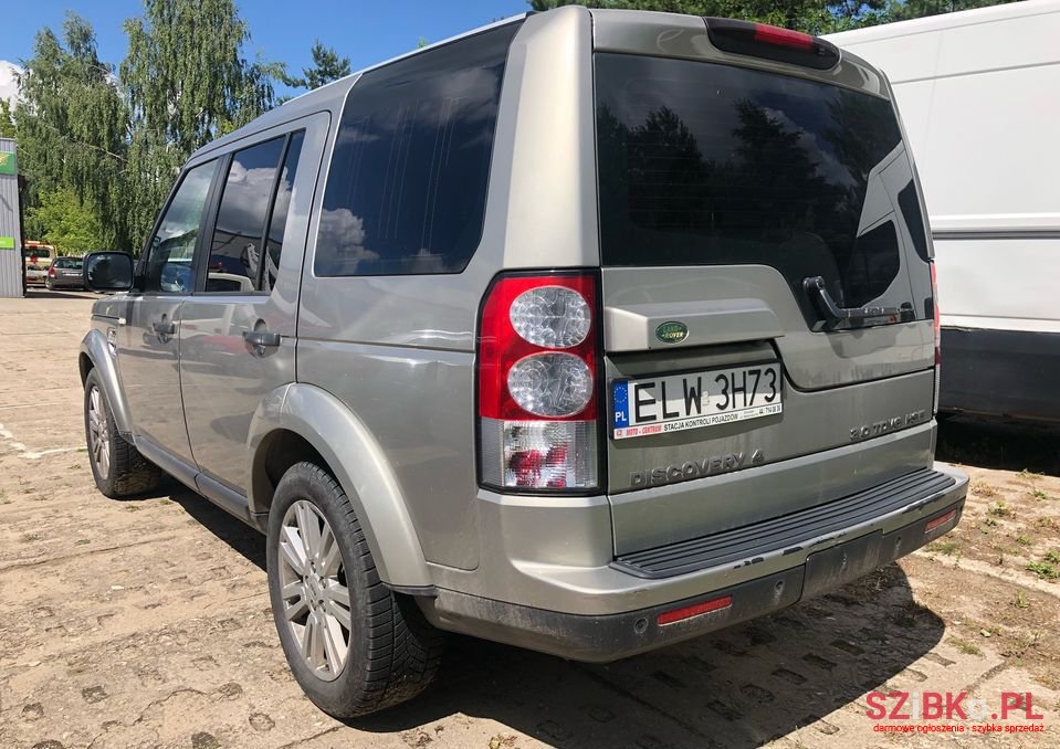 2010' Land Rover Discovery photo #3