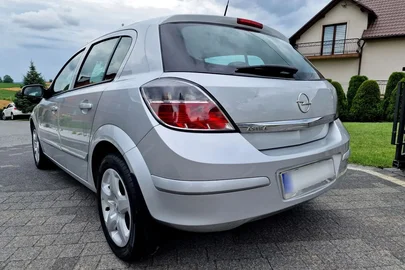 Opel Astra H 2010 used to buy in Poland, price of used Opel Astra H 2010 in  Warsaw