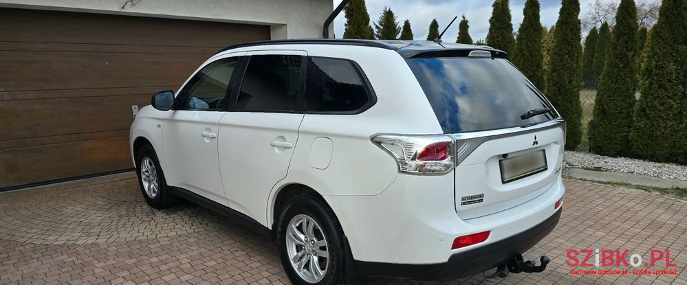 2014' Mitsubishi Outlander photo #6