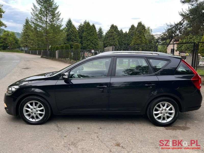 2010' Kia Ceed photo #4