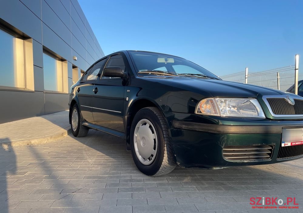 2002' Skoda Octavia 1.6 Classic photo #5