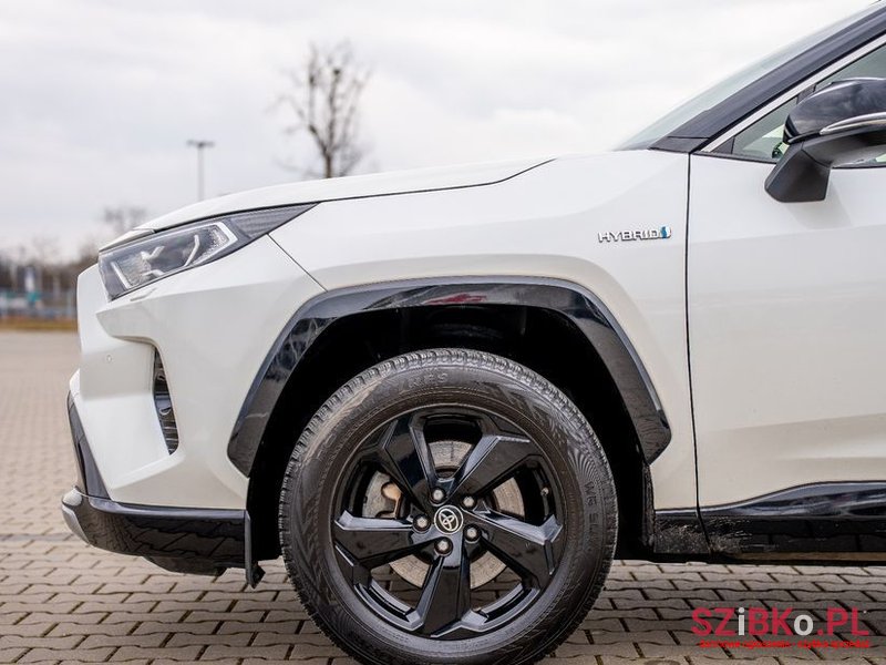 2020' Toyota RAV4 photo #5