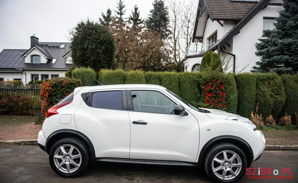 2011' Nissan Juke 1.6 Acenta photo #4