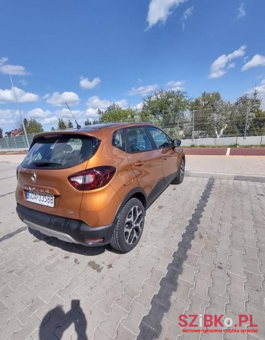 2017' Renault Captur photo #2