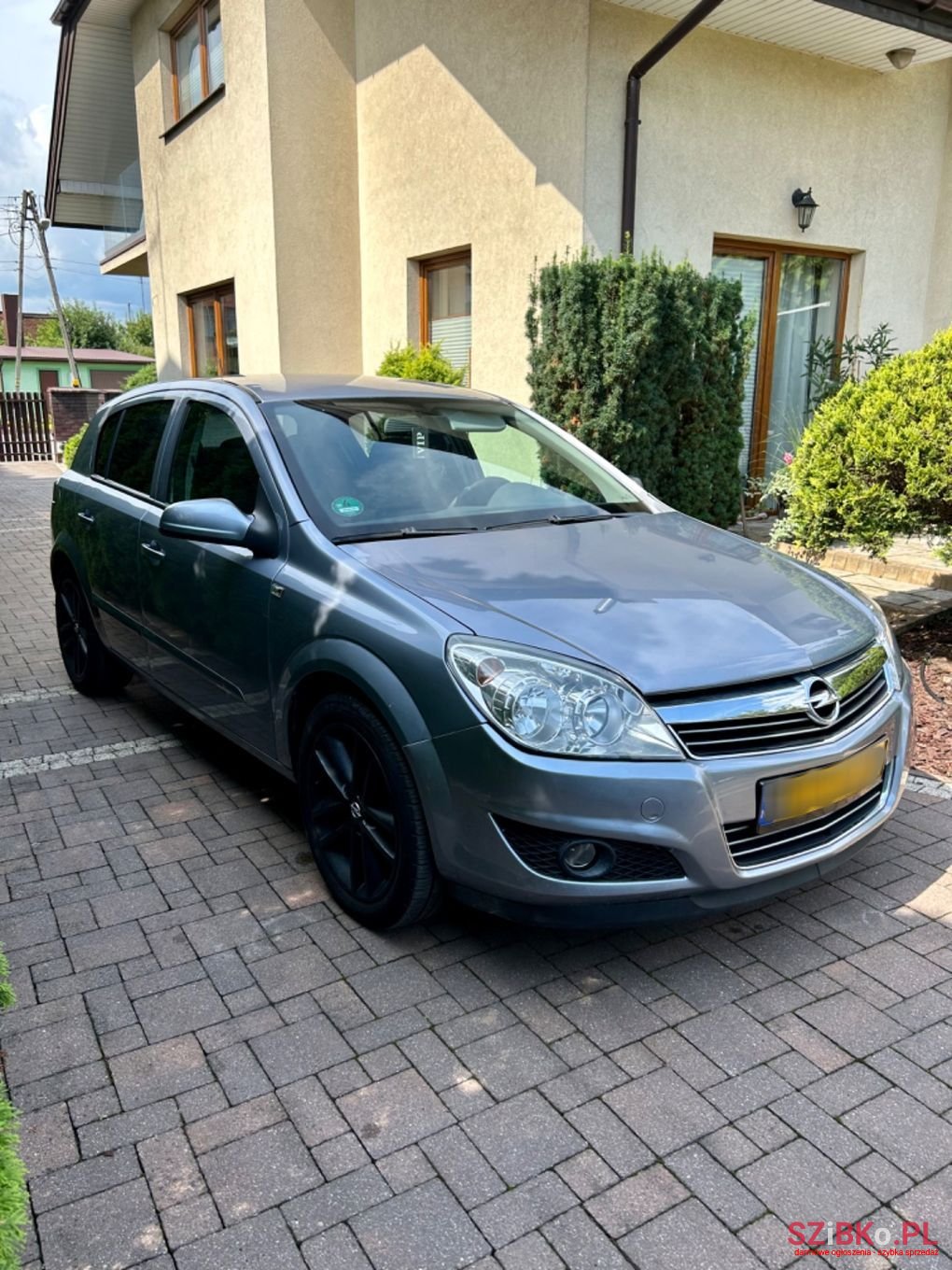 2007' Opel Astra photo #2