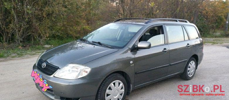 2004' Toyota Corolla photo #1